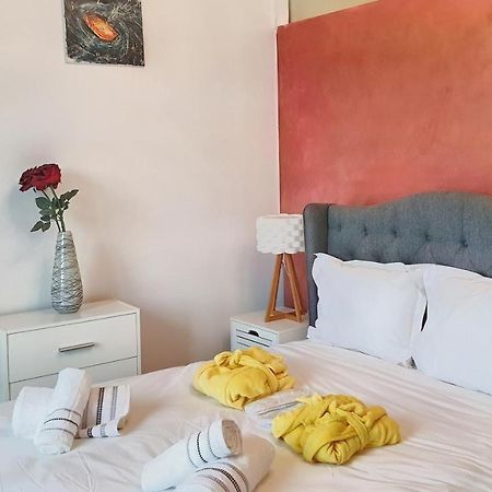 Cozy Penthouse In A New Business Building In City Center. Free Private Parking Cluj-Napoca Exterior foto