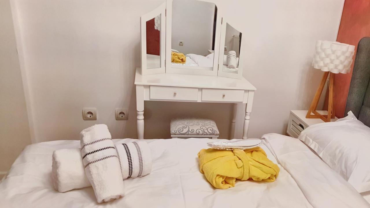 Cozy Penthouse In A New Business Building In City Center. Free Private Parking Cluj-Napoca Exterior foto